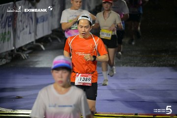 Photo HO CHI MINH CITY NIGHT RUN EXIMBANK 2026 - d9fd6b9fb89f8082af5f95940a32daf4.jpg