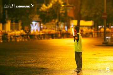 Photo HO CHI MINH CITY NIGHT RUN EXIMBANK 2026 - da88e17b3ac313cea033106c58727346.jpg