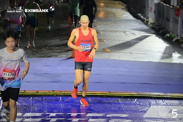 Photo HO CHI MINH CITY NIGHT RUN EXIMBANK 2026 - db1df628fdbb2f0896a99c941ca3a019.jpg
