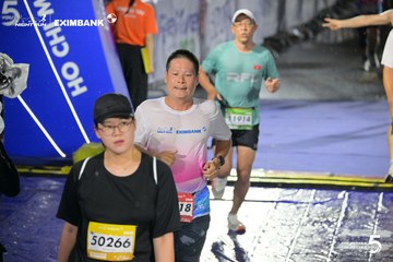 Photo HO CHI MINH CITY NIGHT RUN EXIMBANK 2026 - dcf82ce19d2e3c870af46754fc6c4086.jpg