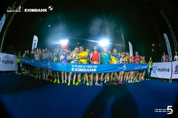 Ảnh sự kiện HO CHI MINH CITY NIGHT RUN EXIMBANK 2026 - ddddbed24879f4a5ececc9281a5a692d.jpg