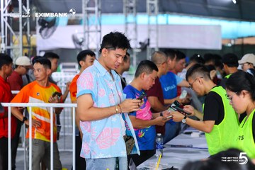 Photo HO CHI MINH CITY NIGHT RUN EXIMBANK 2026 - de2fdb7eac0a48772d97d552e36f46ca.jpg