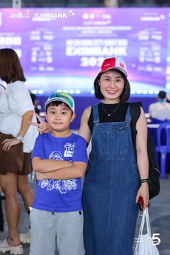 Photo HO CHI MINH CITY NIGHT RUN EXIMBANK 2026 - df21dd3680f37132e7a14deb979d56d0.jpg