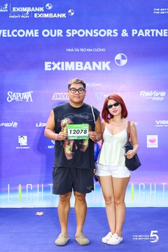 Photo HO CHI MINH CITY NIGHT RUN EXIMBANK 2026 - e0966566cb91e6e58af2f50e2fe026bc.jpg