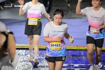 Photo HO CHI MINH CITY NIGHT RUN EXIMBANK 2026 - e097446c2fdcf23c04581167554c810a.jpg