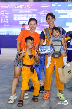 Photo HO CHI MINH CITY NIGHT RUN EXIMBANK 2026 - e1366ed666460bb4f4ea033b5f48011f.jpg