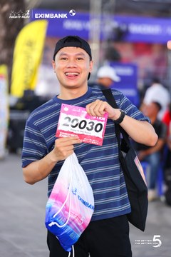 Photo HO CHI MINH CITY NIGHT RUN EXIMBANK 2026 - e13af418e8c7109013c9b20ed9a27c35.jpg