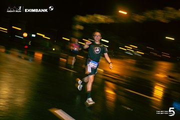 Photo HO CHI MINH CITY NIGHT RUN EXIMBANK 2026 - e26c41be4b6520c2cf1e981f534e0d17.jpg