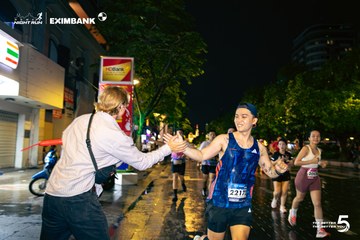 Ảnh sự kiện HO CHI MINH CITY NIGHT RUN EXIMBANK 2026 - e31009c66196e45dac849db0f600fc89.jpg