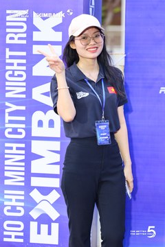 Photo HO CHI MINH CITY NIGHT RUN EXIMBANK 2026 - e37e7811fa9bc0b9e0fe85139a02826b.jpg