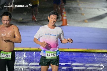 Photo HO CHI MINH CITY NIGHT RUN EXIMBANK 2026 - e42a27597d34b013f2f53744b6abf9f5.jpg