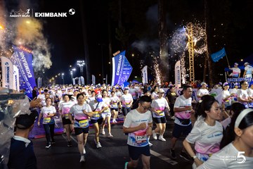Ảnh sự kiện HO CHI MINH CITY NIGHT RUN EXIMBANK 2026 - e439b8b5b8eb21983cd37e7bc38246f6.jpg