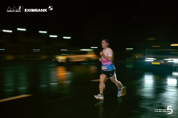 Photo HO CHI MINH CITY NIGHT RUN EXIMBANK 2026 - e47b1173f341da260f574226f4f25d3d.jpg