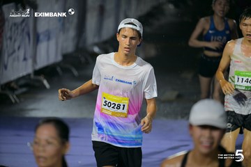 Photo HO CHI MINH CITY NIGHT RUN EXIMBANK 2026 - e4e3f92ccc6f9519415d553a080e9650.jpg