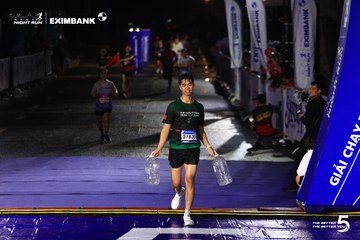 HO CHI MINH CITY NIGHT RUN EXIMBANK 2026 - Ảnh #4986371