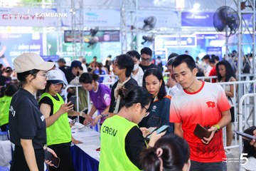 Photo HO CHI MINH CITY NIGHT RUN EXIMBANK 2026 - e5cf0165cf766e6c6e3c4a473725505b.jpg