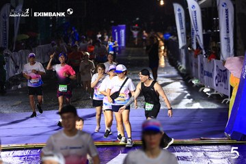 HO CHI MINH CITY NIGHT RUN EXIMBANK 2026 - Ảnh #4987620