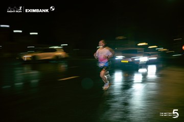 Photo HO CHI MINH CITY NIGHT RUN EXIMBANK 2026 - e82bc5c7bfbc3ae66e3aa13f4273eebb.jpg