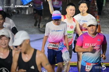 Photo HO CHI MINH CITY NIGHT RUN EXIMBANK 2026 - e8ae457ee6a9c9cc4ade1cb4836b9270.jpg