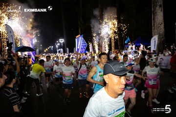 Ảnh sự kiện HO CHI MINH CITY NIGHT RUN EXIMBANK 2026 - e8f8c43f2c8b6b3c955bdf54a6009fa9.jpg