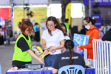Photo HO CHI MINH CITY NIGHT RUN EXIMBANK 2026 - e96bb42f9c9545c9d3f8c7d1a45eebfb.jpg