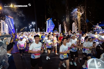Ảnh sự kiện HO CHI MINH CITY NIGHT RUN EXIMBANK 2026 - e9a79b8396ef67934edb8bf33948090d.jpg