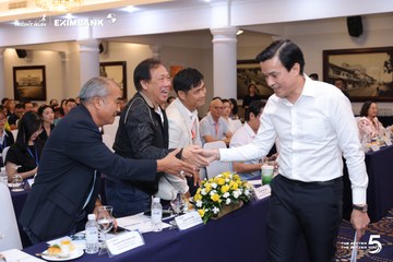 Photo HO CHI MINH CITY NIGHT RUN EXIMBANK 2026 - ea9338127d5079057ce1bc68f1fd6ae4.jpg