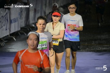 Photo HO CHI MINH CITY NIGHT RUN EXIMBANK 2026 - ebb1b4743c50cb6ce488bcef6046f4c5.jpg