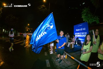Photo HO CHI MINH CITY NIGHT RUN EXIMBANK 2026 - ebdae63faf2540f6e8d00ecc90c5adf8.jpg