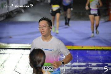 Photo HO CHI MINH CITY NIGHT RUN EXIMBANK 2026 - ebde5dc7cb1a296eb5bbb43a96d046dc.jpg