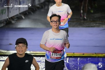 Photo HO CHI MINH CITY NIGHT RUN EXIMBANK 2026 - ecec182c46ab1c7646b5b694ee2312c6.jpg
