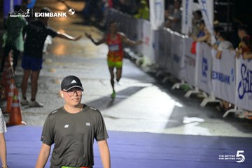 Photo HO CHI MINH CITY NIGHT RUN EXIMBANK 2026 - ee7c9664da49c77d2357004b9f3df191.jpg
