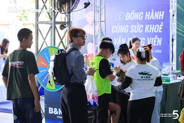 Photo HO CHI MINH CITY NIGHT RUN EXIMBANK 2026 - ee7d783b9dc0b60ca5244f24077bf2f2.jpg