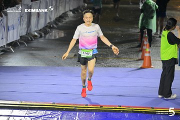 Photo HO CHI MINH CITY NIGHT RUN EXIMBANK 2026 - ee8d0768222c30c055e872a21981e544.jpg