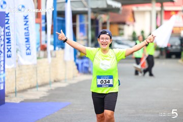 Photo HO CHI MINH CITY NIGHT RUN EXIMBANK 2026 - eef28b2201f15cd40b7ad3cd6948587c.jpg