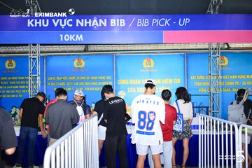 Photo HO CHI MINH CITY NIGHT RUN EXIMBANK 2026 - efa9081fc0b81a8f347672512dcb29d6.jpg