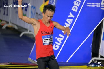 Photo HO CHI MINH CITY NIGHT RUN EXIMBANK 2026 - f08b9b8b1189728d4f4a077e135af072.jpg