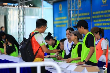 Photo HO CHI MINH CITY NIGHT RUN EXIMBANK 2026 - f0d023d67d55057d83072e05eb5f6d7e.jpg