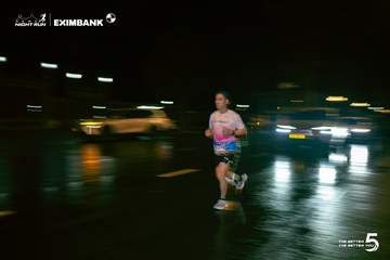 Photo HO CHI MINH CITY NIGHT RUN EXIMBANK 2026 - f20d8cfa6f781b00bf61f390ee16e2c4.jpg