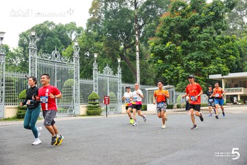 Photo HO CHI MINH CITY NIGHT RUN EXIMBANK 2026 - f244685284f2f26f88798448dabd4b6e.jpg