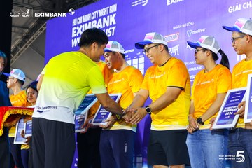 Photo HO CHI MINH CITY NIGHT RUN EXIMBANK 2026 - f3ebce5a3edbf2ec600b5c21a141b25e.jpg