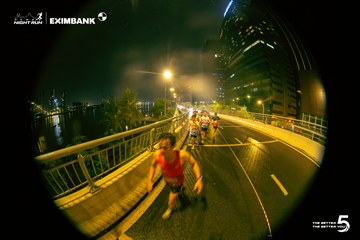 Photo HO CHI MINH CITY NIGHT RUN EXIMBANK 2026 - f53025976df5810d08d4e8132c705076.jpg