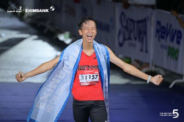 Photo HO CHI MINH CITY NIGHT RUN EXIMBANK 2026 - f5419f62000616ff85307a76ce8a8ff5.jpg