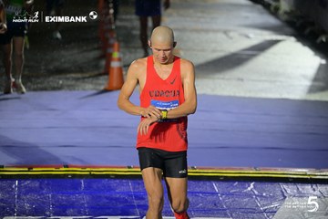 Photo HO CHI MINH CITY NIGHT RUN EXIMBANK 2026 - f543ad3001d1c75ec58053cd42af9300.jpg