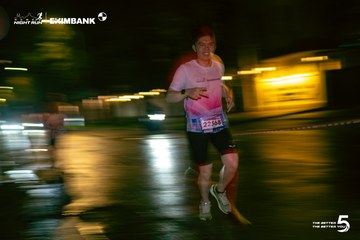 Photo HO CHI MINH CITY NIGHT RUN EXIMBANK 2026 - f6d48fa14ff31e68c1b1100fb6257a73.jpg