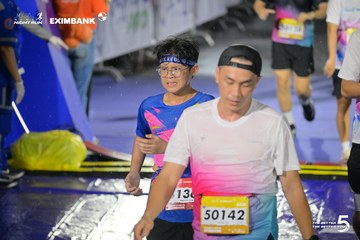 Photo HO CHI MINH CITY NIGHT RUN EXIMBANK 2026 - f7a0dc2020d99db6b9d02063a40d3f0f.jpg