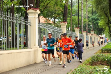Photo HO CHI MINH CITY NIGHT RUN EXIMBANK 2026 - f7ea9dcc52e9815e63cc1456adc8750c.jpg
