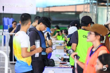 Photo HO CHI MINH CITY NIGHT RUN EXIMBANK 2026 - f88d41858045580e10a5c40c9426694c.jpg