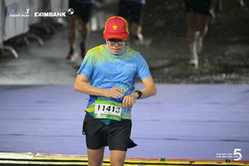 Photo HO CHI MINH CITY NIGHT RUN EXIMBANK 2026 - f9ad1c1f9ce9bd0cb7bd0271ded25b5b.jpg