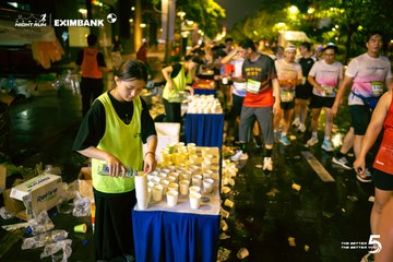 Photo HO CHI MINH CITY NIGHT RUN EXIMBANK 2026 - f9ec808ce9543a415eb8658d202d3b7d.jpg